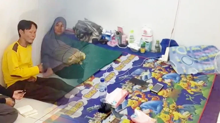 Minyak Mendidih Melumpuhkan Pak Maulana